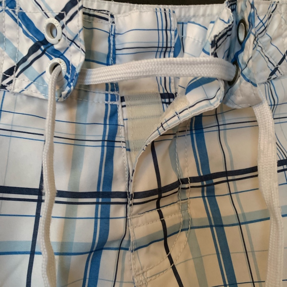 Men’s shorts/trunks - Picture 2 of 5